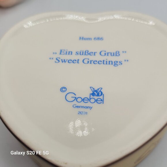 Hummel Boxes by Goebel Heart Shaped Sweet Greetings #686 - Picture 12 of 15